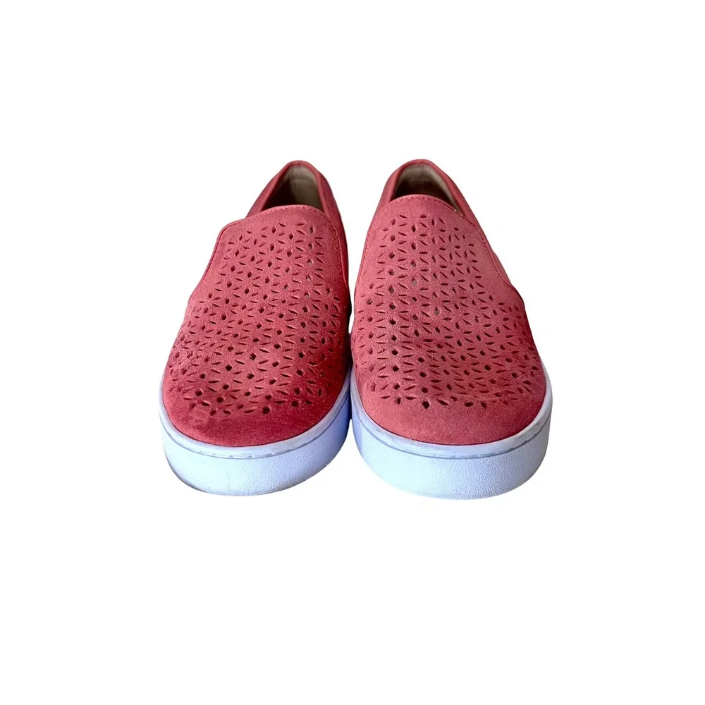 Vionic Beach Kani‎ Coral Pink Suede Laser Cut Slip On Comfort Sneakers Womens 8